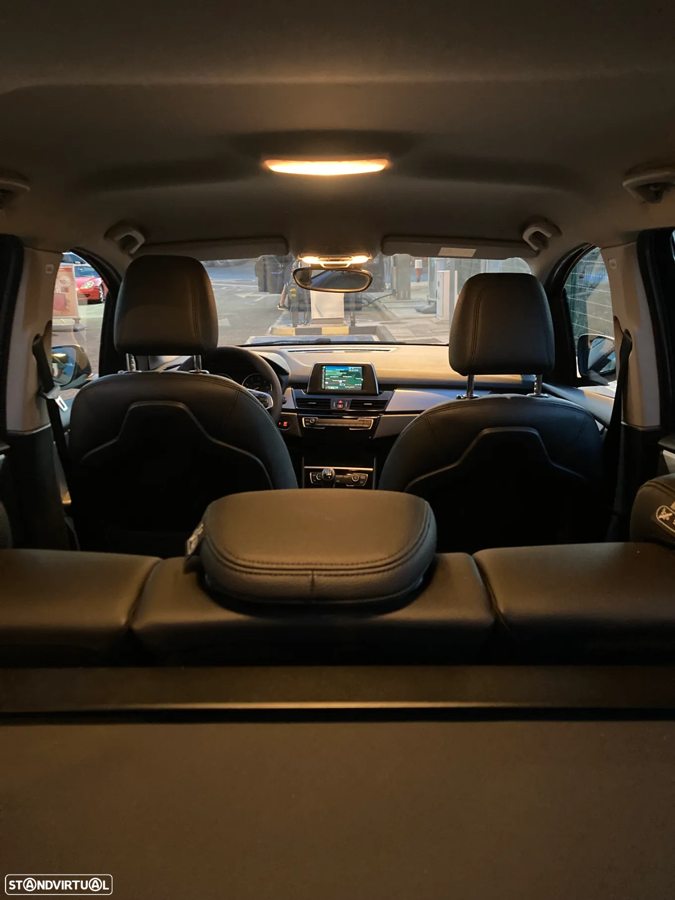 BMW 216 Gran Tourer d - 11