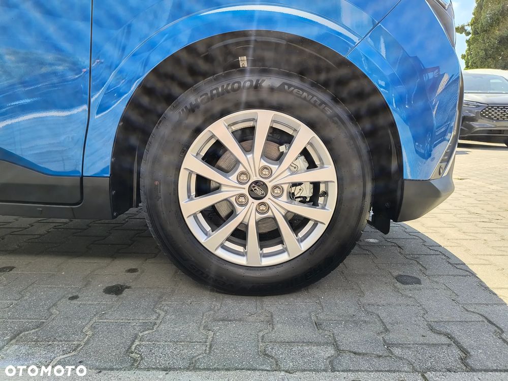 Ford Transit Courier - 21