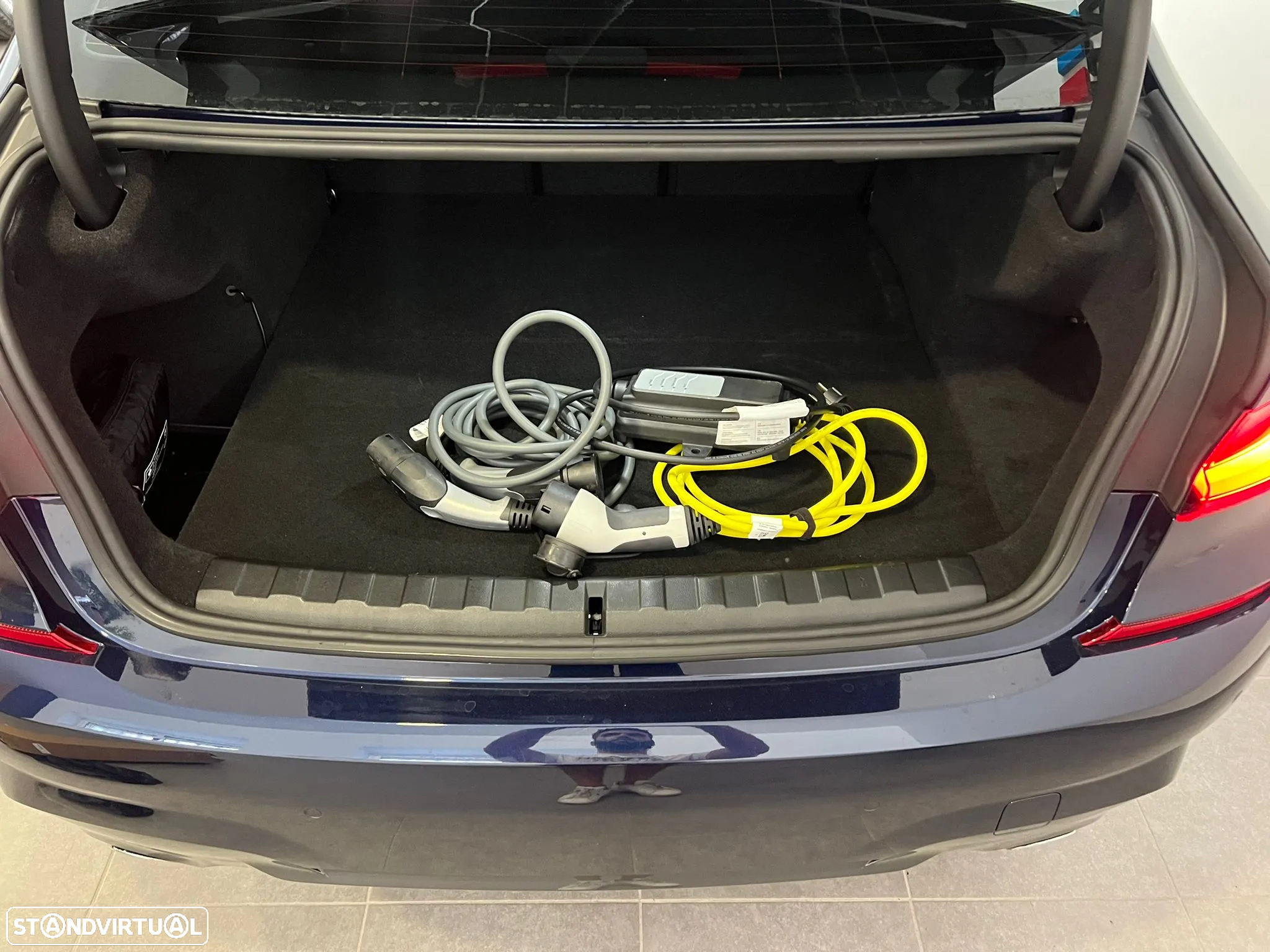 BMW 330 e Pack Desportivo M Auto - 20