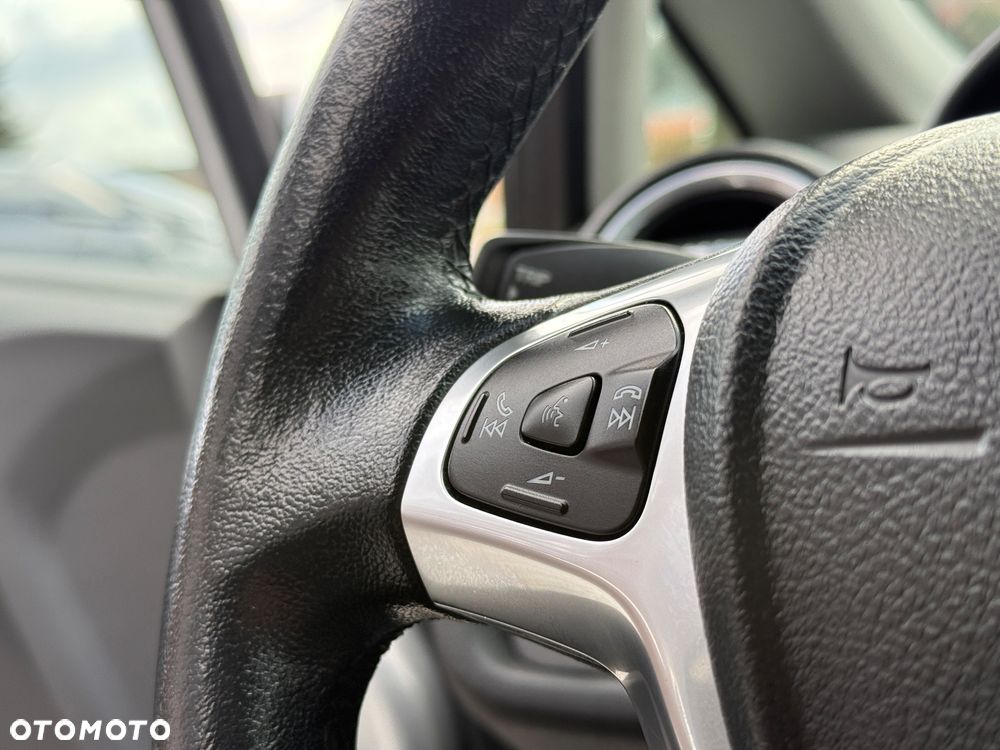 Ford Fiesta 1.25 Silver X - 18