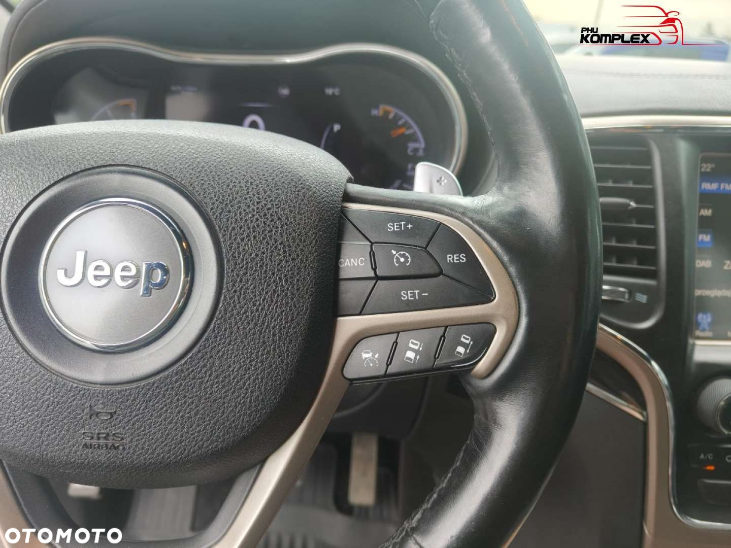 Jeep Grand Cherokee - 33