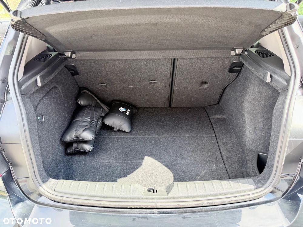 BMW Seria 1 116i - 17