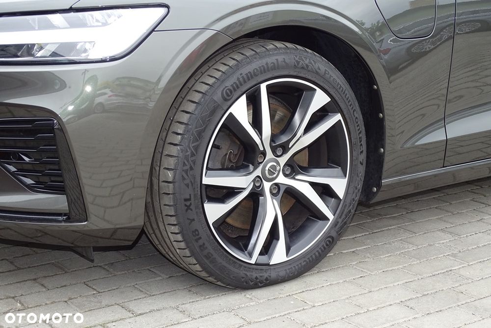 Volvo V60 T6 AWD Recharge Geartronic RDesign Expression - 5