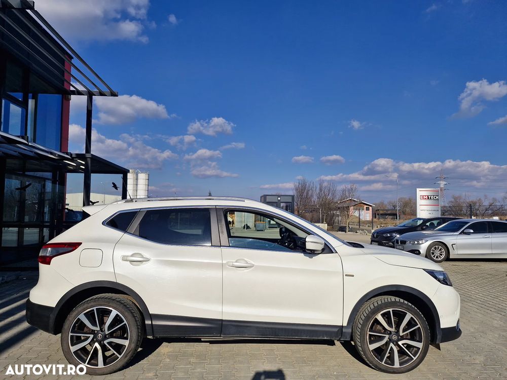 Nissan Qashqai 1.6 DCI TEKNA+ - 6