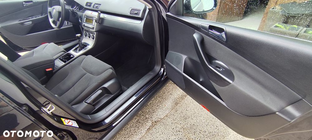 Volkswagen Passat 1.6 FSI Comfortline - 20