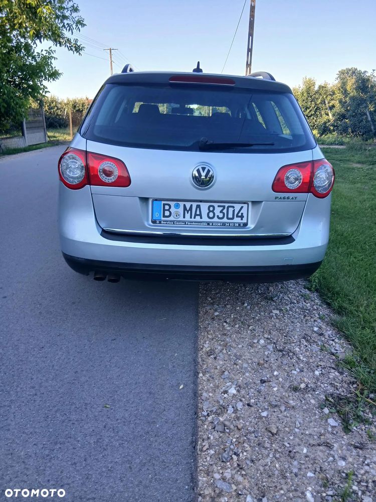 Volkswagen Passat - 8