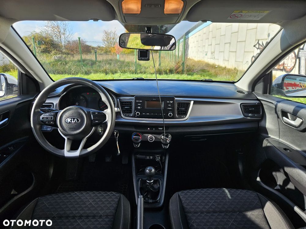 Kia Rio - 16