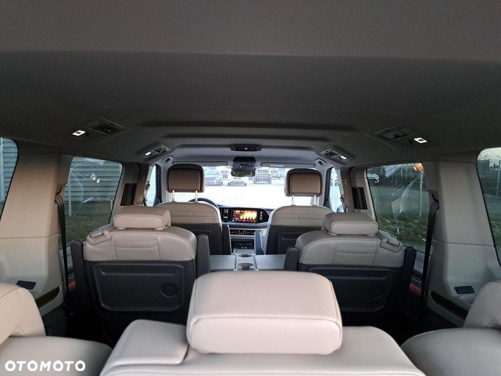 Volkswagen Multivan - 26