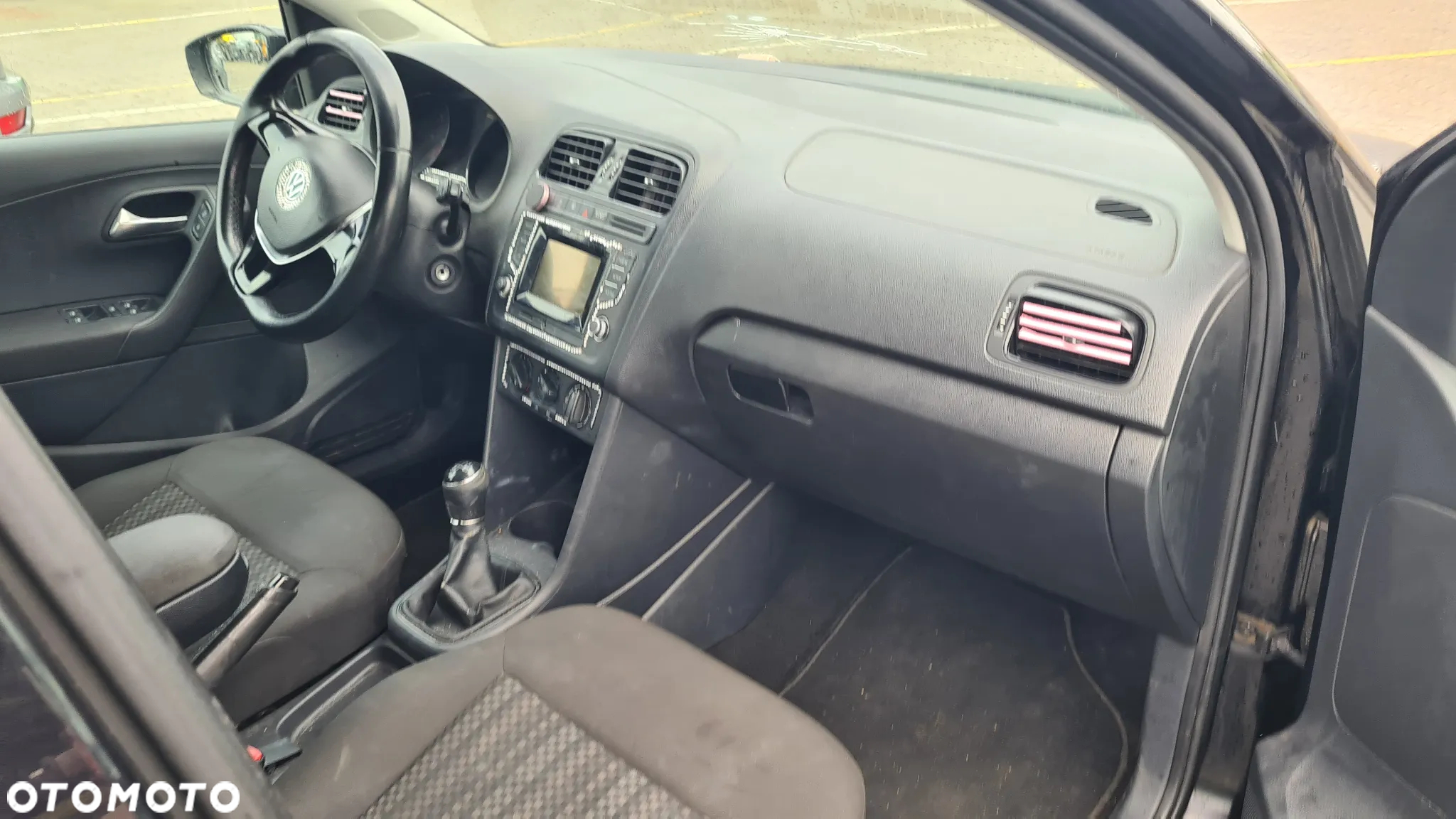 Volkswagen Polo 1.4 TDI Comfortline - 9