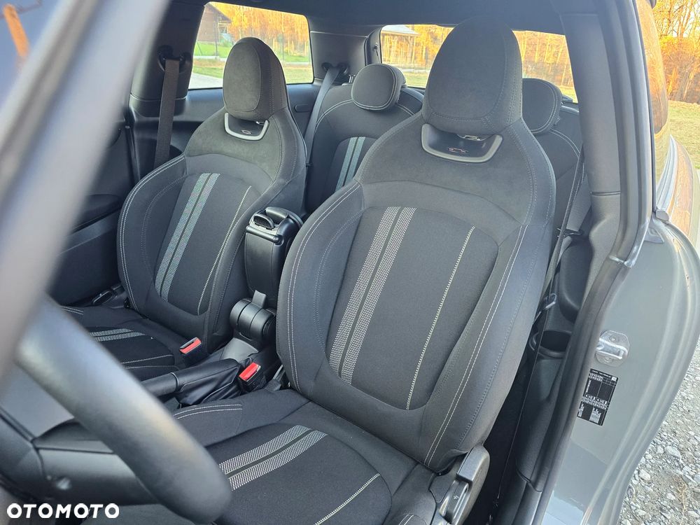 MINI ONE John Cooper Works Trim - 18