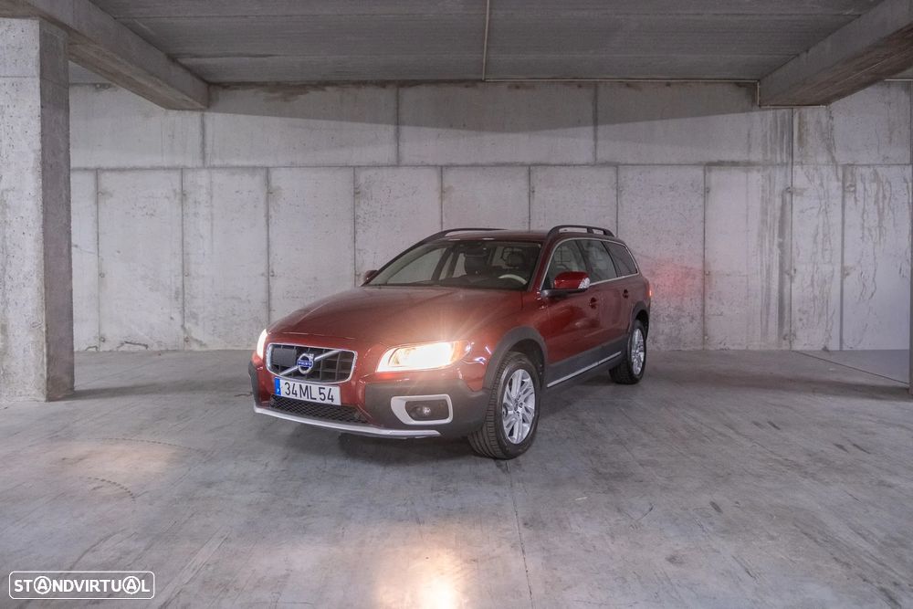 Volvo Xc70 2011 photo 2