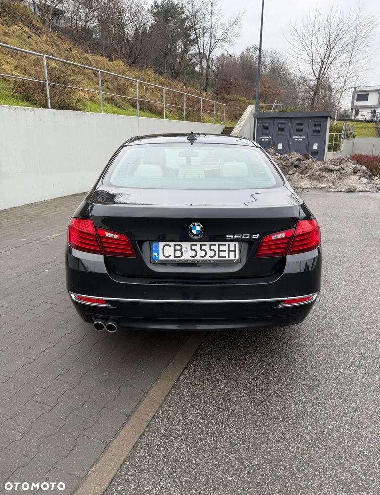 BMW Seria 5 520d xDrive Luxury Line - 6