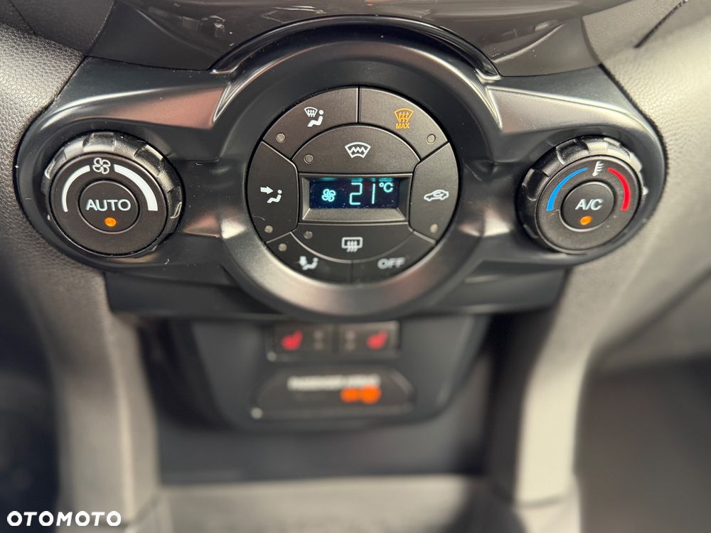Ford EcoSport 1.0 EcoBoost TITANIUM X - 30