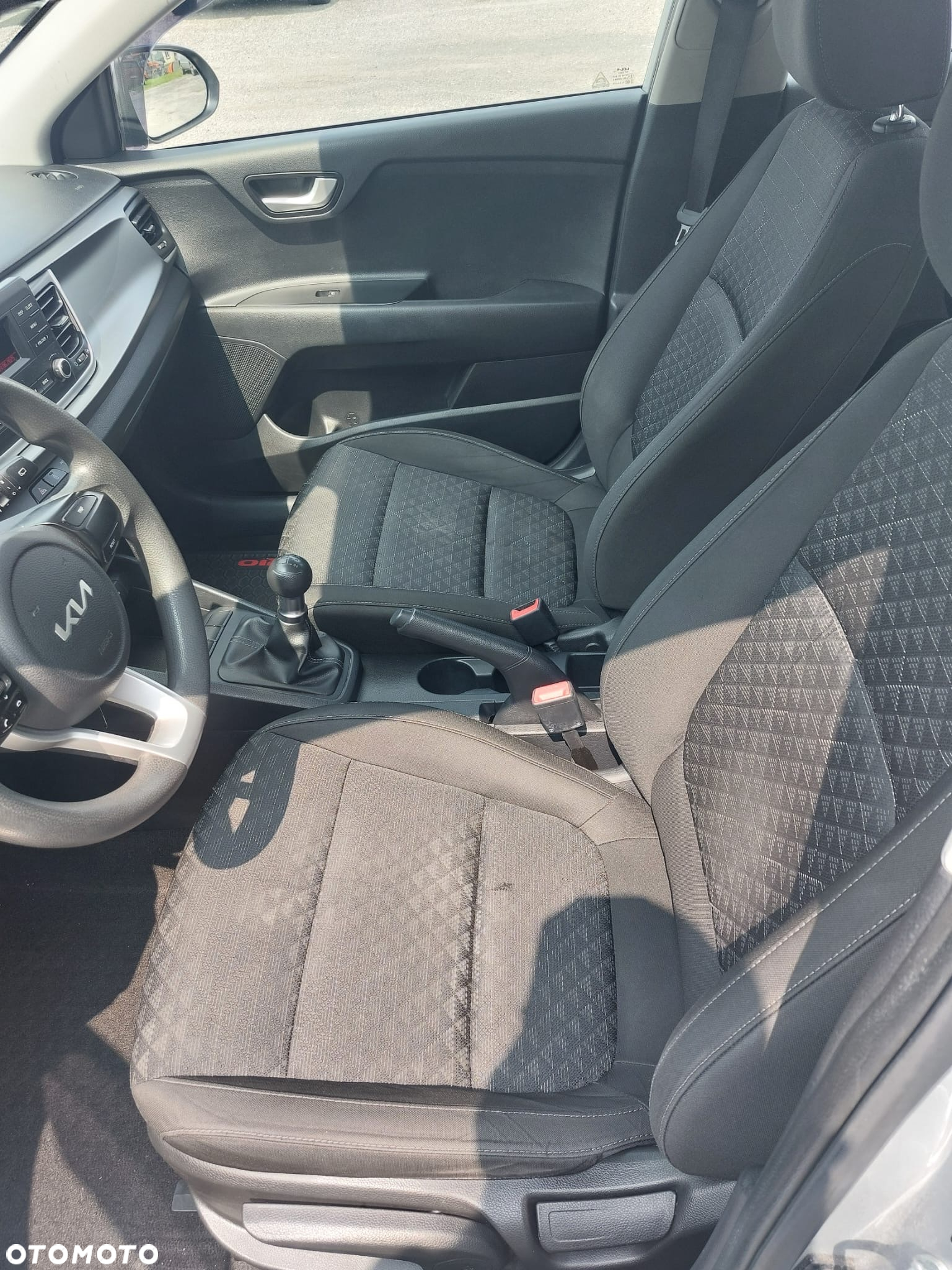 Kia Rio - 5
