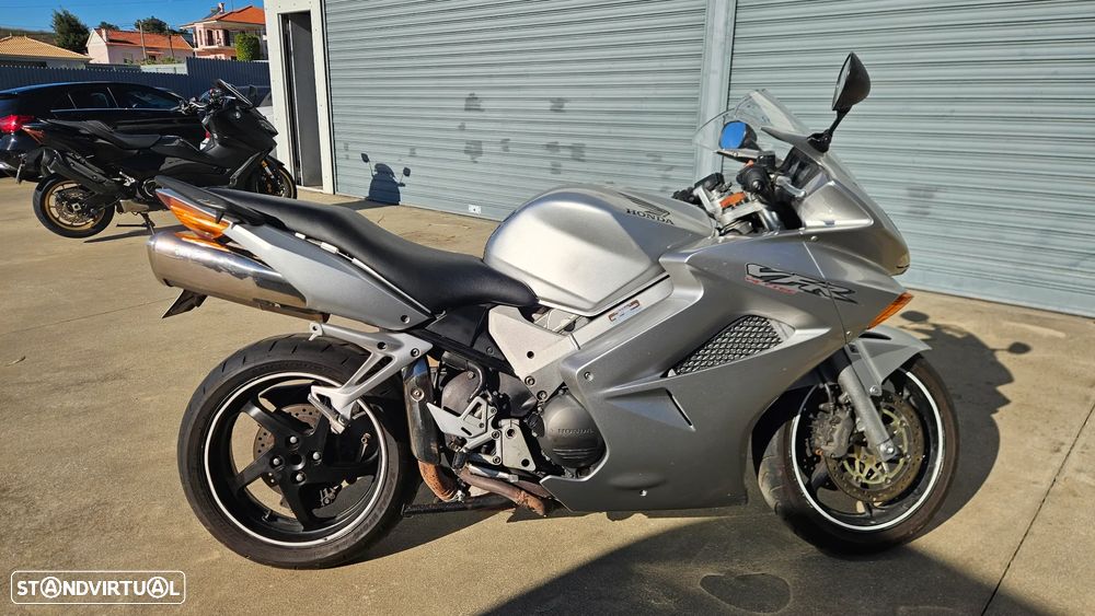 Honda VFR Vtec - 3