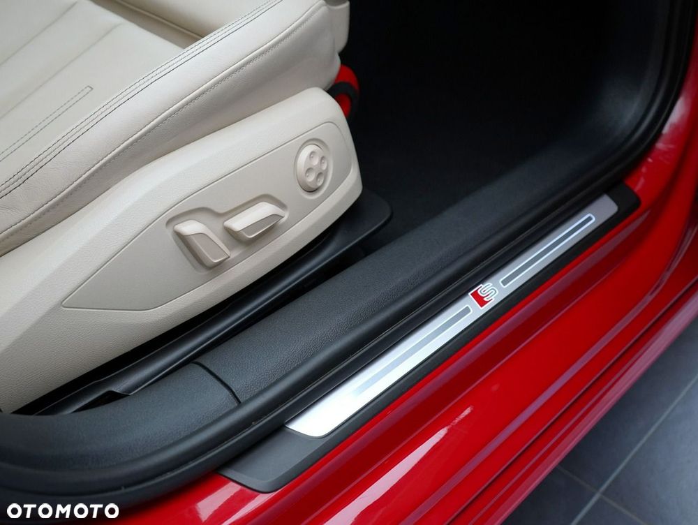 Audi A4 Avant - 31