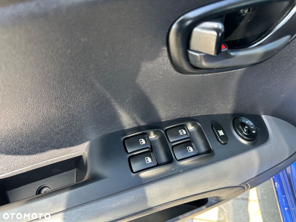 Hyundai i10 1.1 Premium - 8