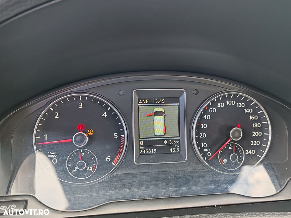 Volkswagen Multivan - 11