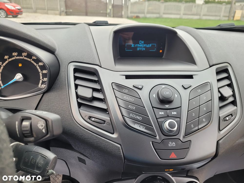 Ford Fiesta 1.25 Celebration - 19