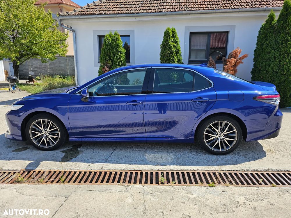 Toyota Camry 2.5 Hybrid Exclusive - 6