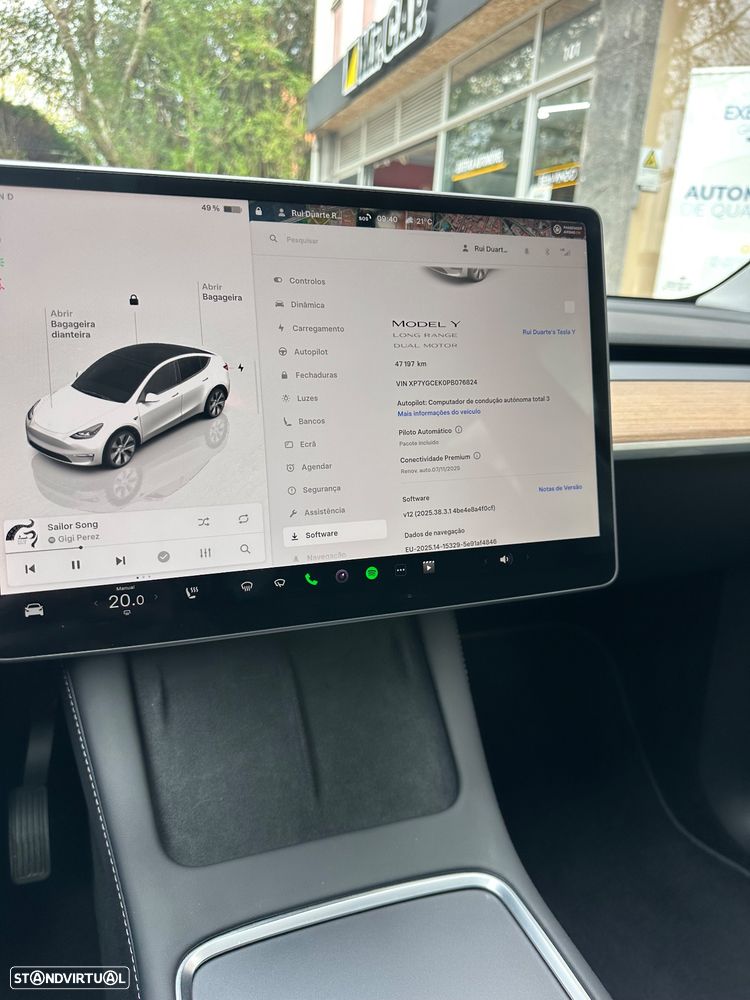 Tesla Model Y Long Range Tração Integral - 18