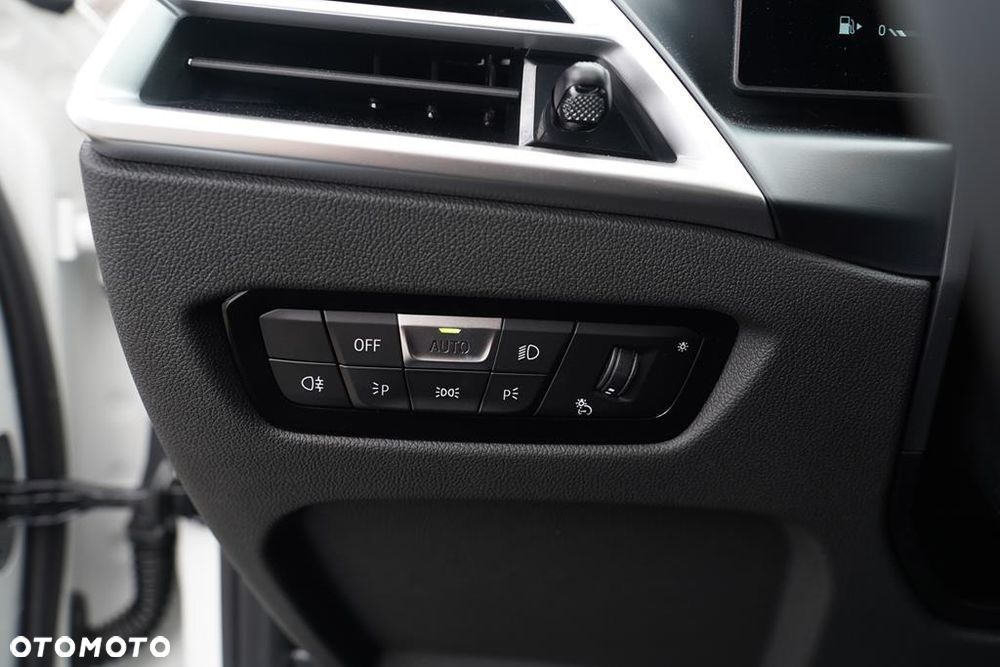 BMW Seria 3 320d mHEV M Sport sport - 15