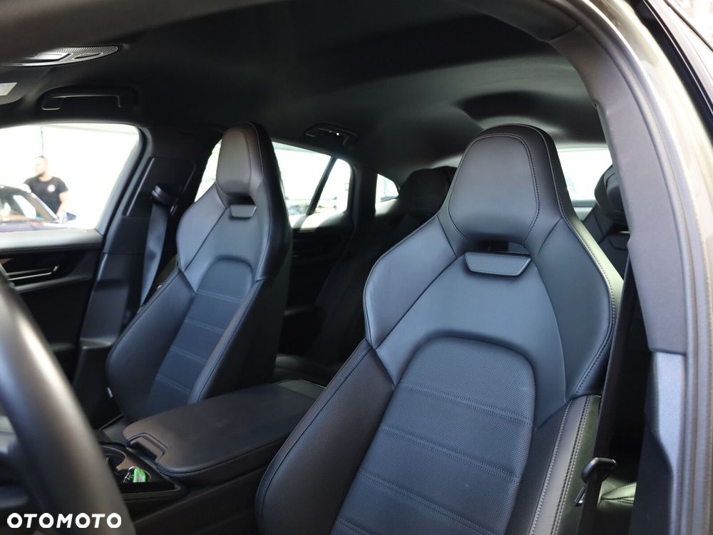 Porsche Panamera - 17