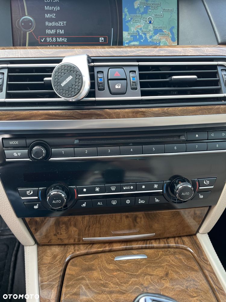 BMW Seria 7 740d - 13