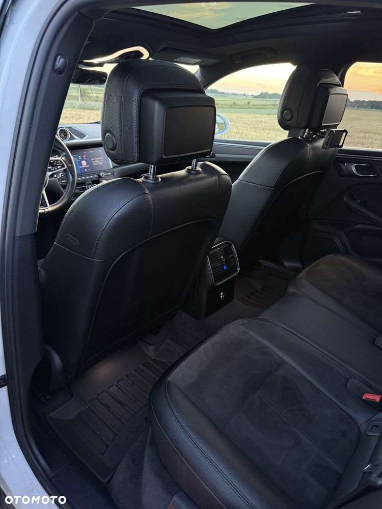 Porsche Macan - 8
