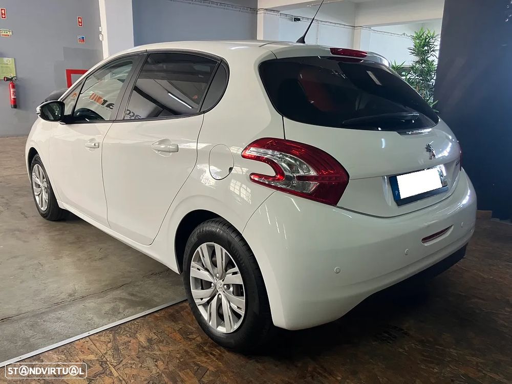 Peugeot 208 1.4 HDi Access - 6