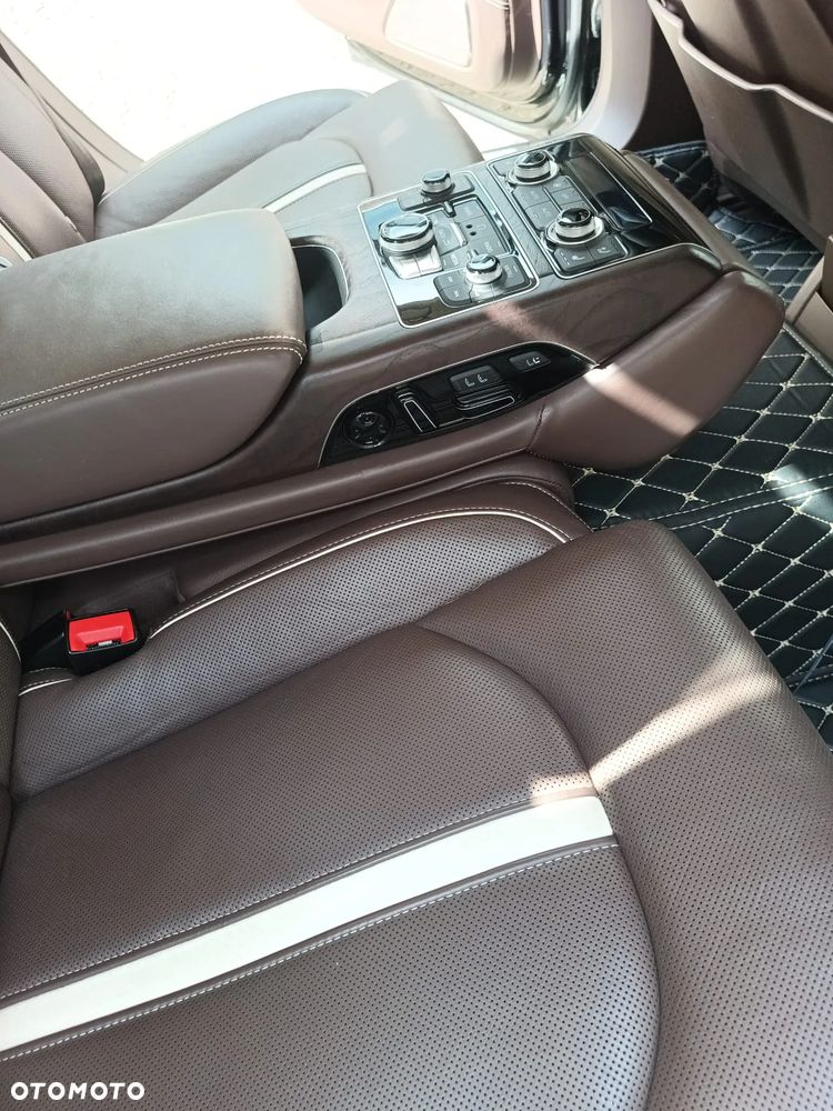 Audi A8 6.3 W12 FSI L Quattro - 6