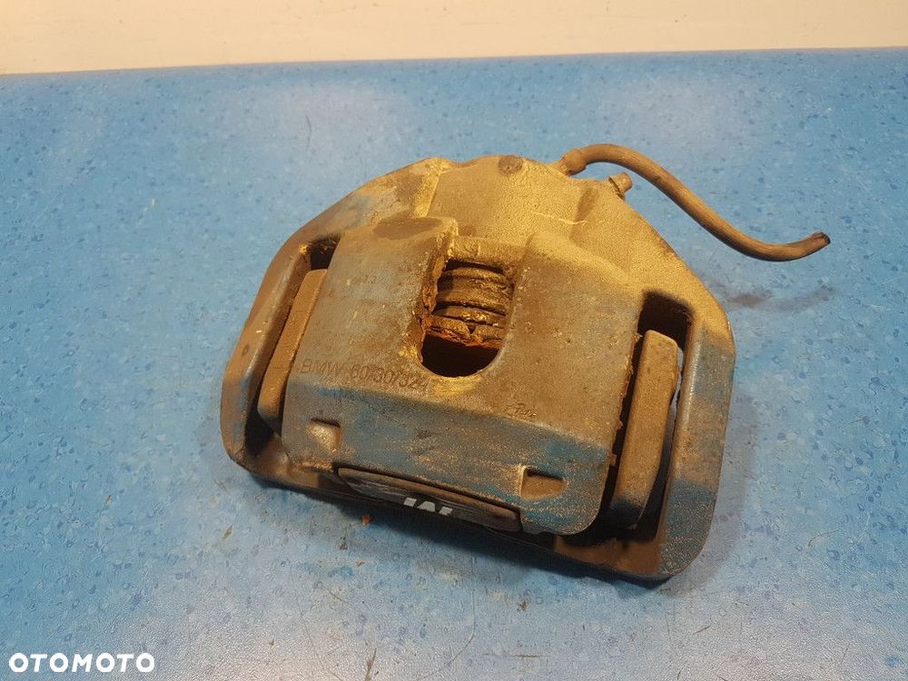 BMW 6 E63 3.0 638i ZACISK HAMULCOWY PRZÓD PRAWY - 1