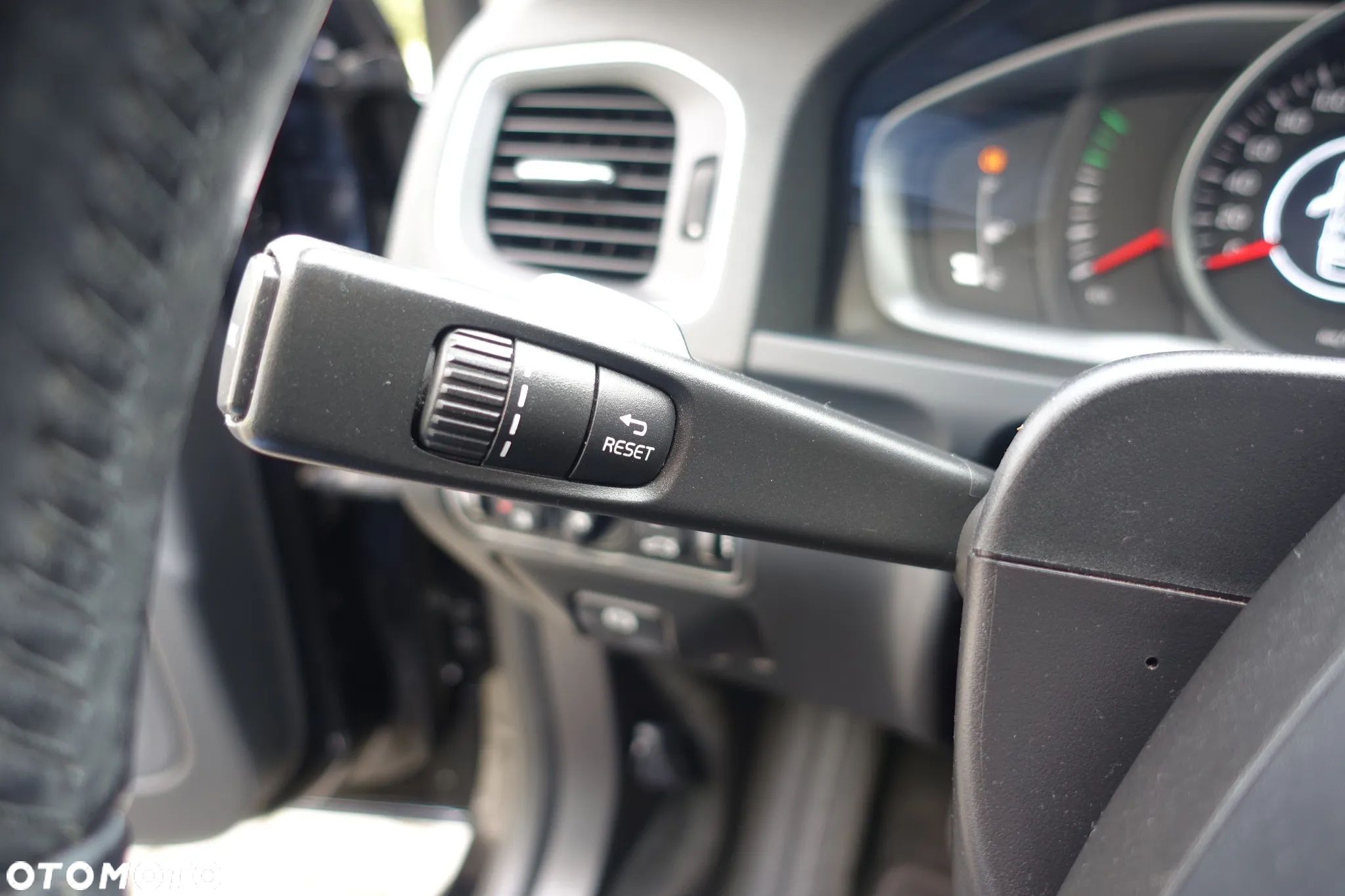Volvo V60 D2 Edition - 36