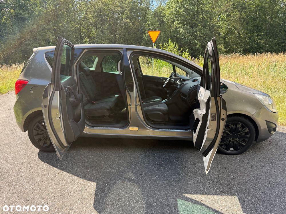 Opel Meriva 1.7 CDTI Essentia ActiveSelect - 12