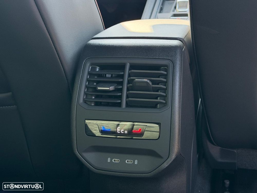 SEAT Leon 1.5 TSI e-Hybrid FR DSG Edição Fiscal - 17