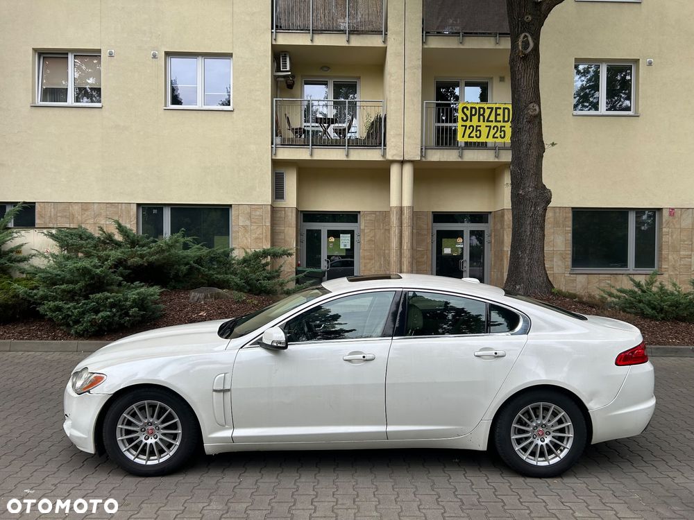 Jaguar XF 2.7 V6 D Luxury - 5