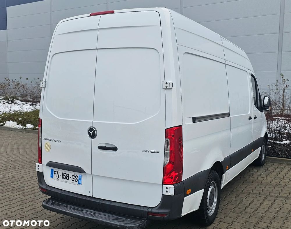 Mercedes-Benz SPRINTER - 6