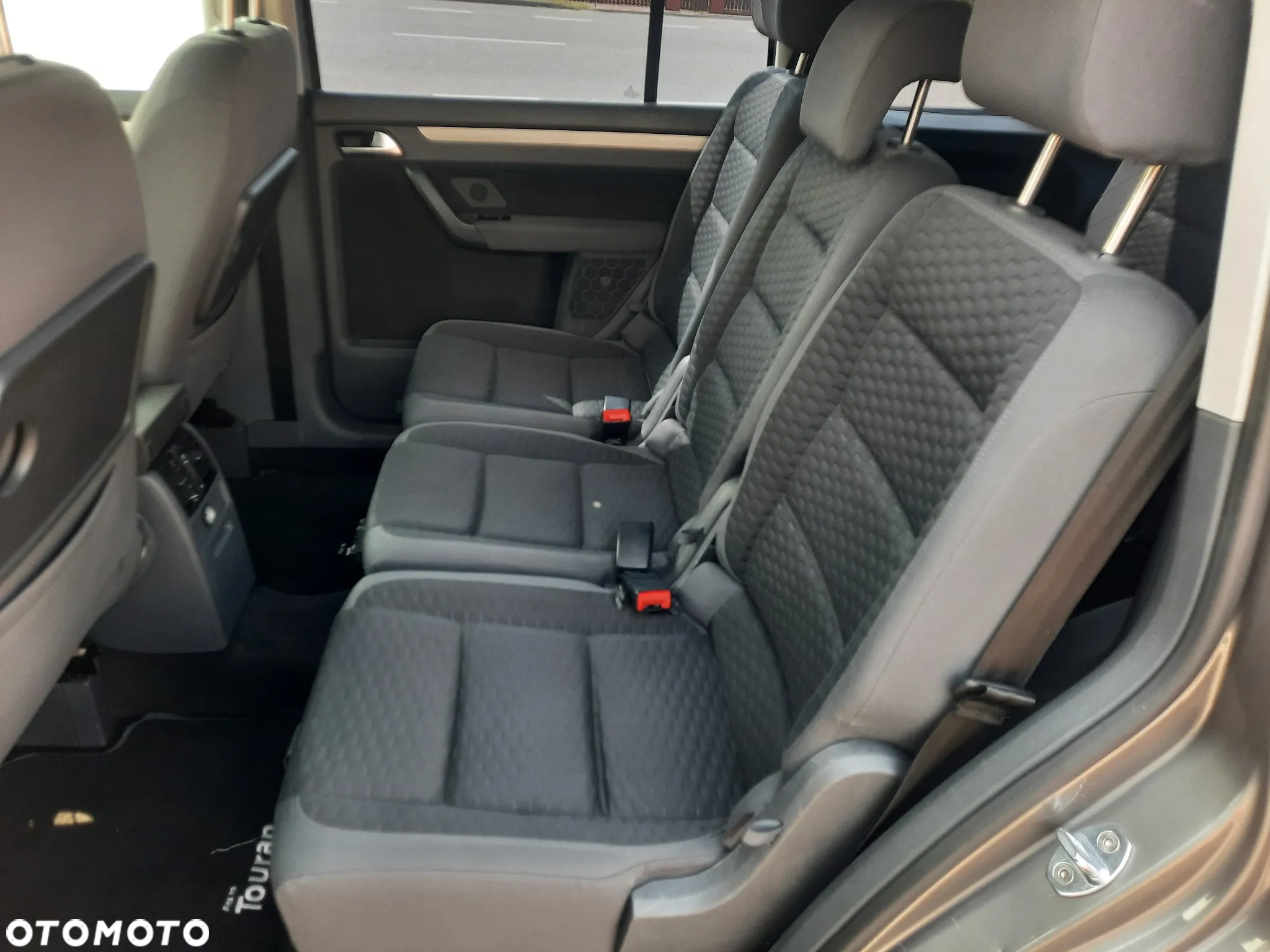 Volkswagen Touran 1.9 TDI Conceptline - 13