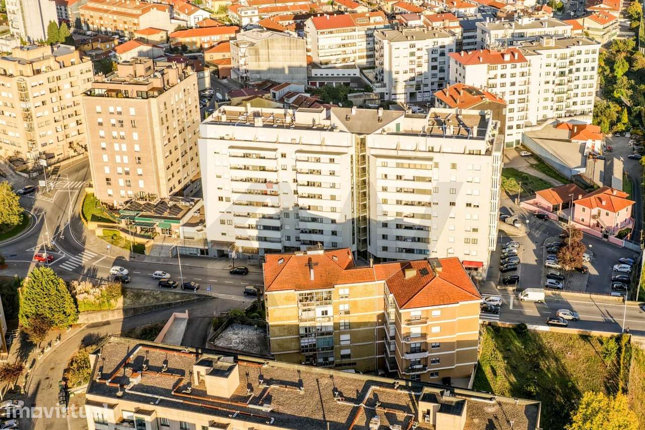 Apartamento T2 | Último piso | 4 Varandas | Vista-mar | Box | VNGaia - Grande imagem: 3/26