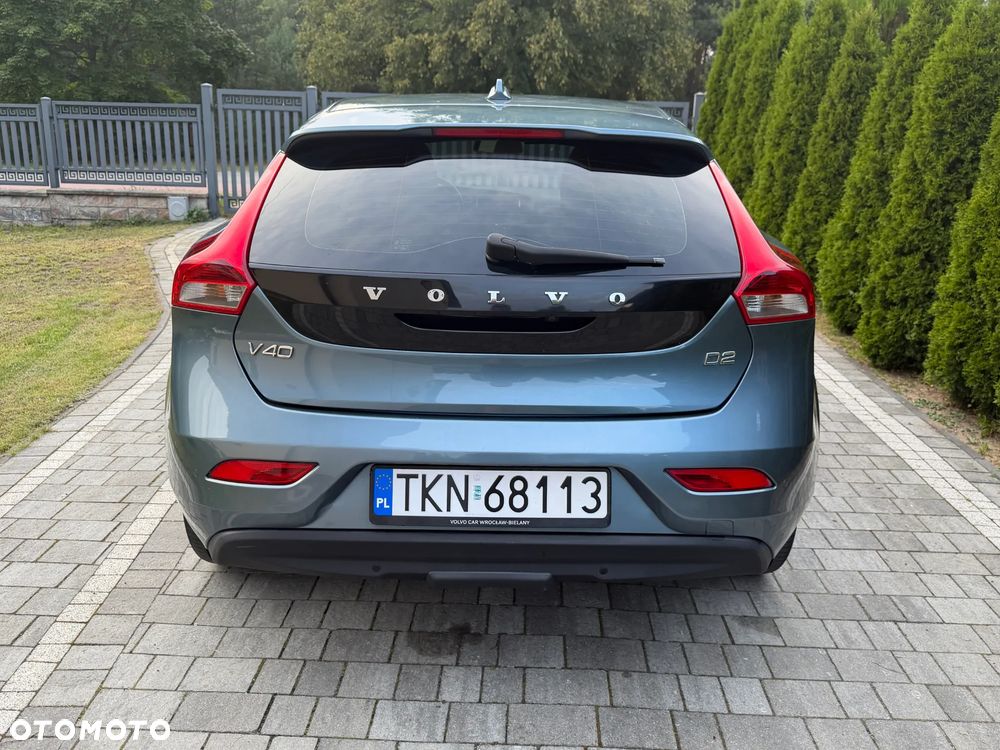 Volvo V40 D2 Momentum - 9