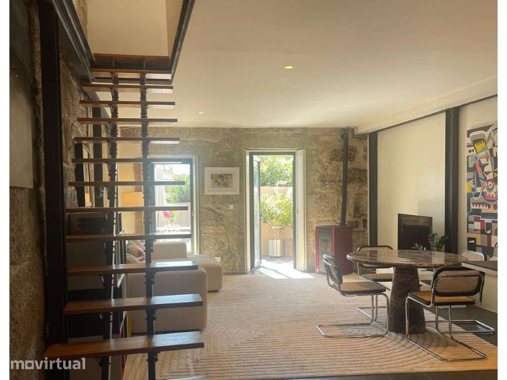 Moradia T2 totalmente renovada, com piscina privada e jardim - Grande imagem: 4/13