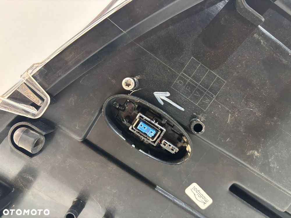 BMW X6 E71 Lampa przednia Xenon Lewa -18112 - 7