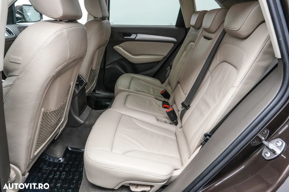 Audi Q5 2.0 40 TDI quattro S tronic Sport - 16