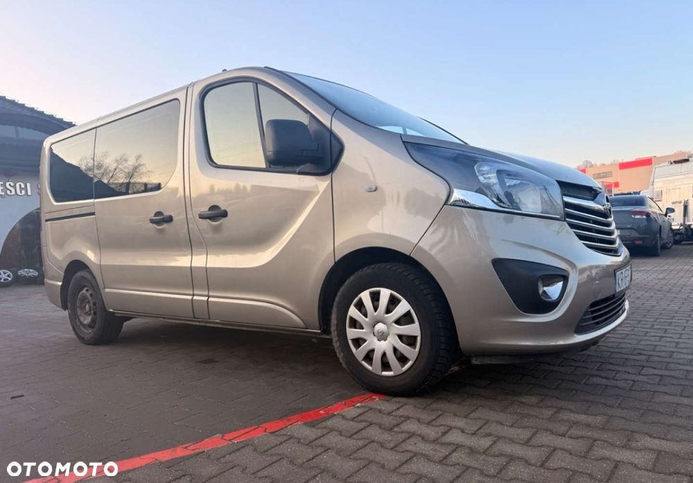 Opel VIVARO osobowy - 8