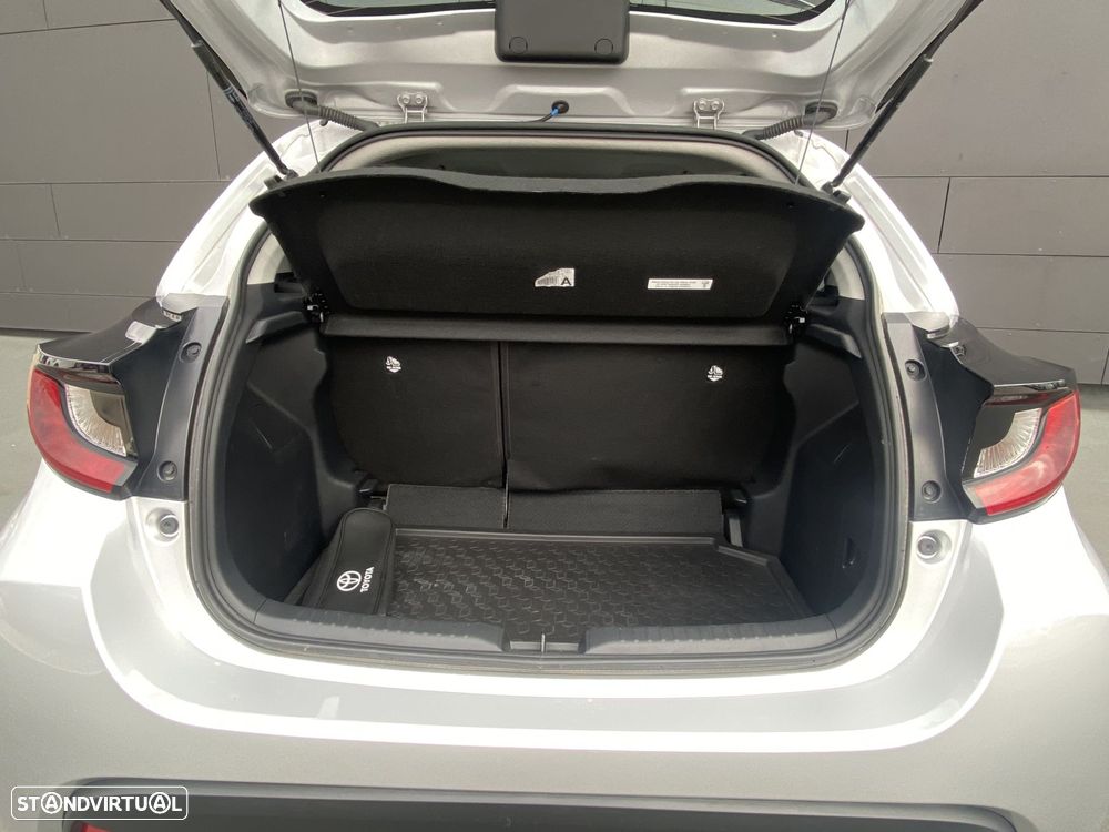 Toyota Yaris 1.5 HDF Comfort Plus - 10