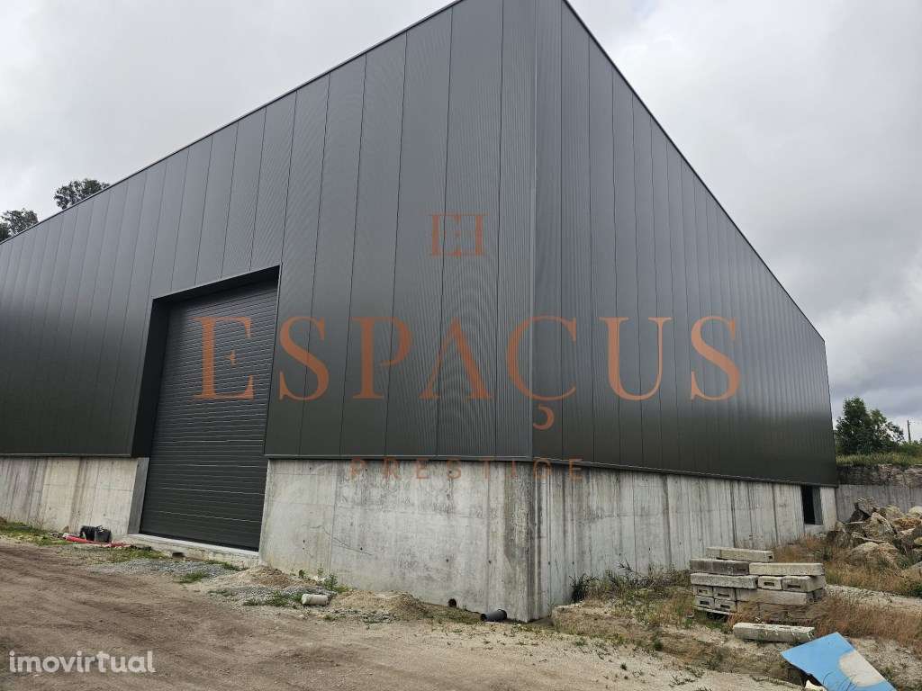 Armazém Espaçoso com 500 m² para Arrendamento - Grande imagem: 4/20