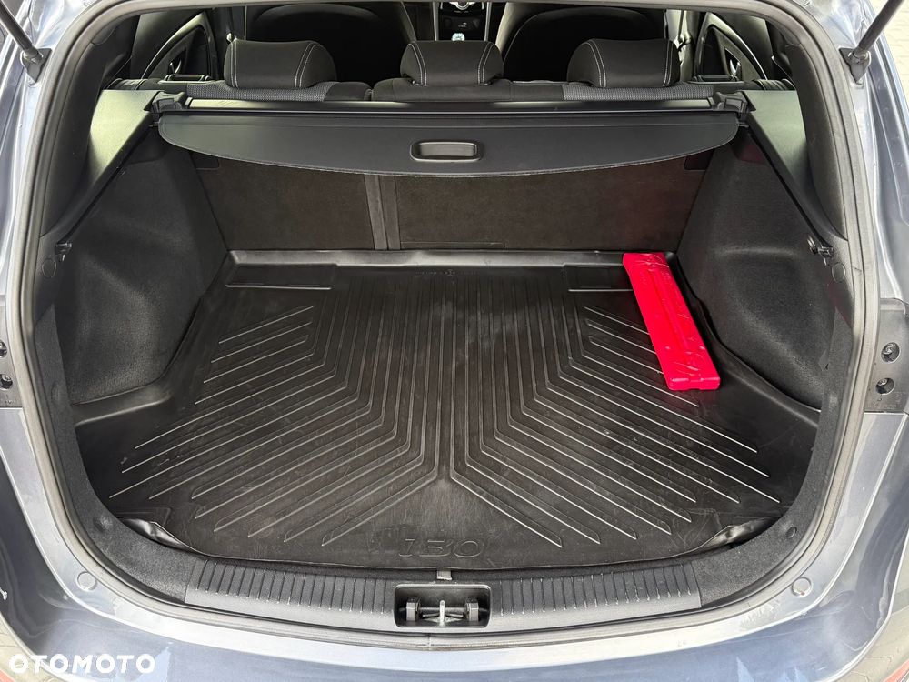 Hyundai i30 1.4 Passion - 9