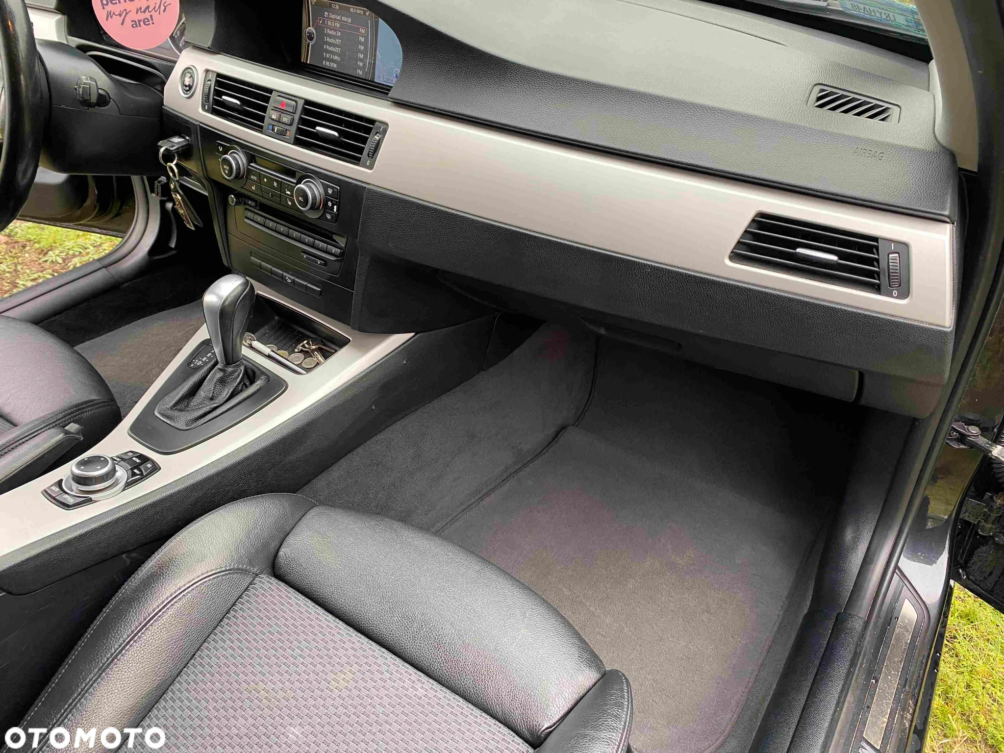 BMW Seria 3 330d xDrive DPF Touring - 12