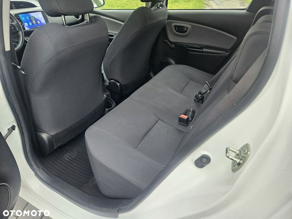 Toyota Yaris - 15
