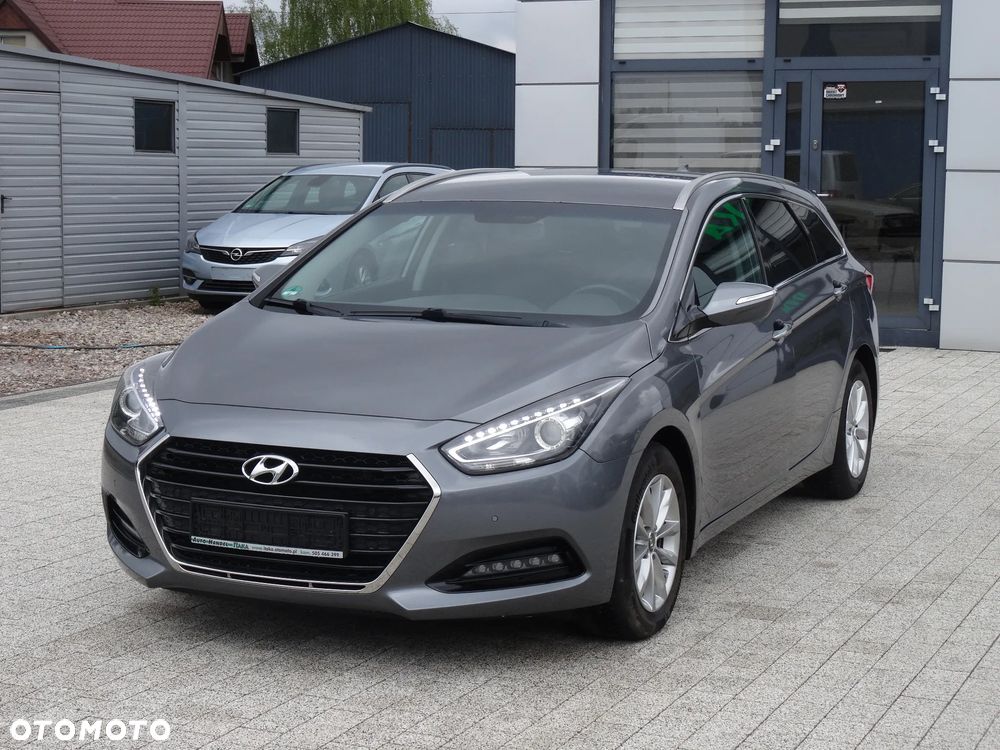 Hyundai i40 Kombi 1.7 CRDi DCT Style - 4